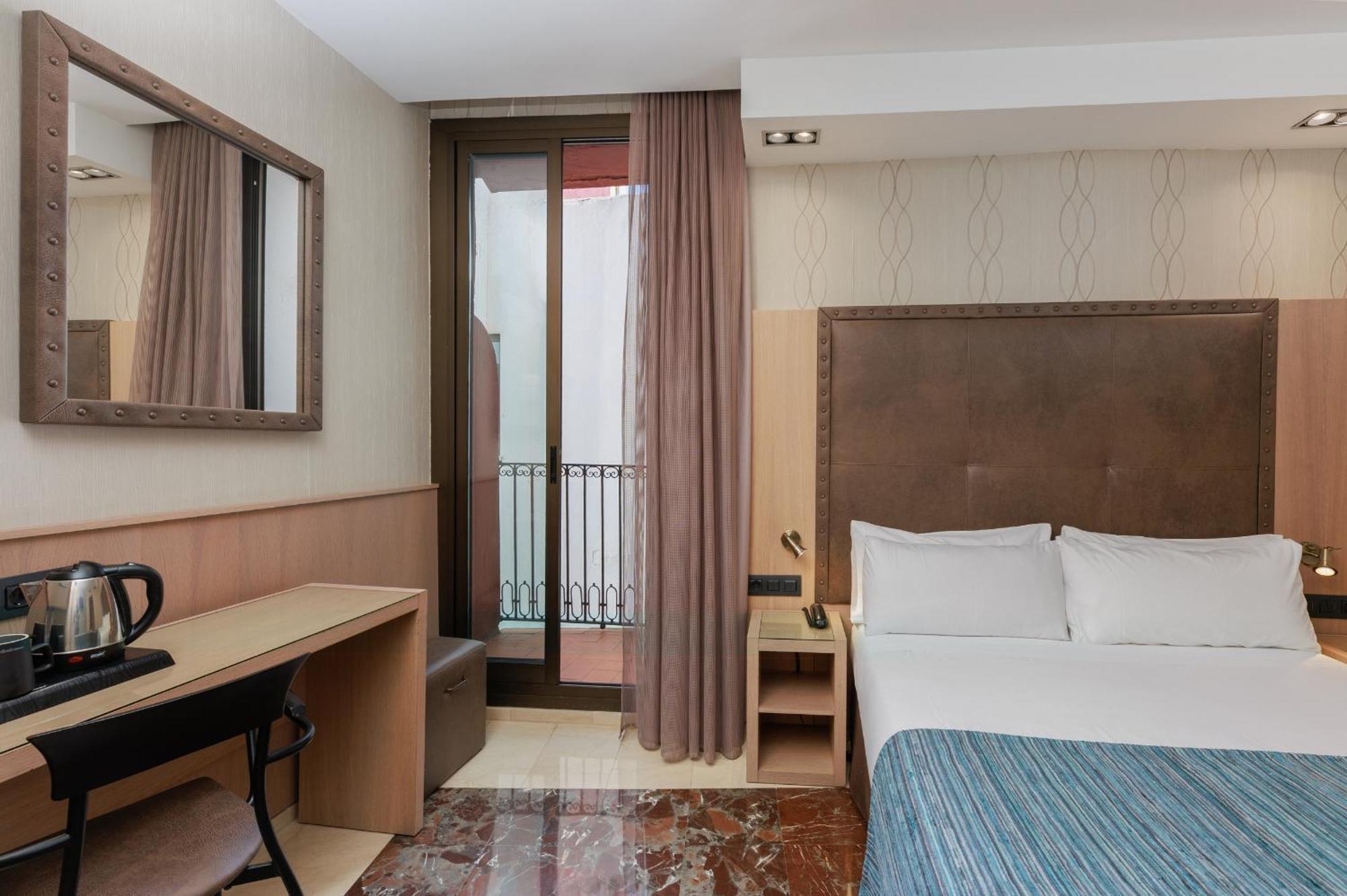 โกทิโคโฮเต็ล Hotel บาร์เซโลนา ห้อง รูปภาพ